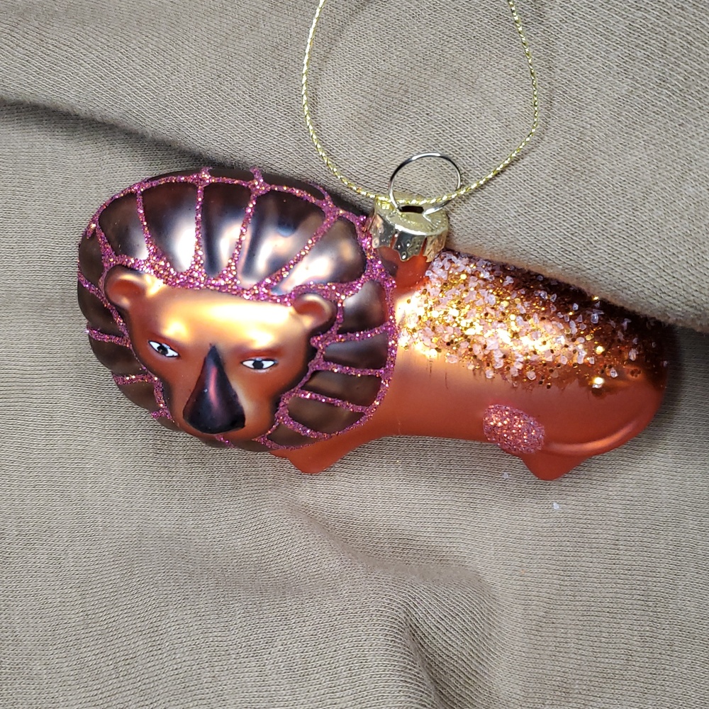 Lion Christmas Ornament - Picture 4 of 5
